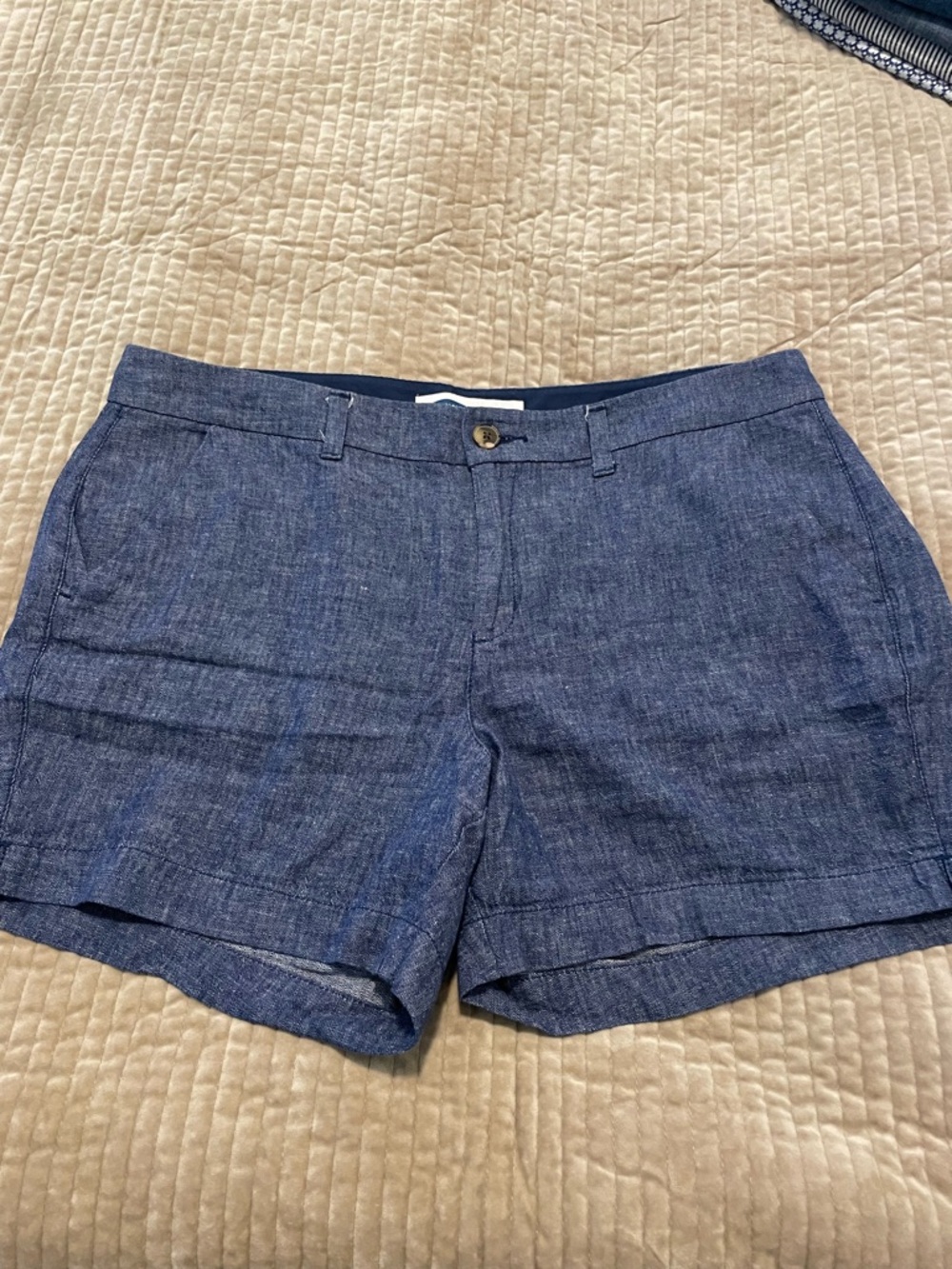 Old Navy Everyday Short in Navy and Chambray Blue